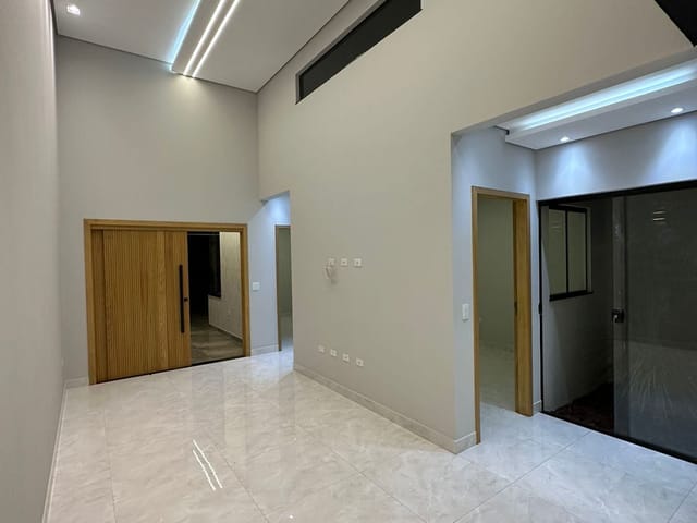 Foto do Casa - Casa prox. ao Max Atacadista em Cambé, contendo 03 quartos sendo 01 suite no Jd. Golden Park, Perto do Santo Amaro | Londrina Cred Imóveis