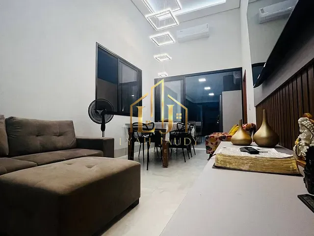 Casa com 250m² 3 quartos e 4 banheiros, à venda, no bairro Jardim imperial em Cuiabá