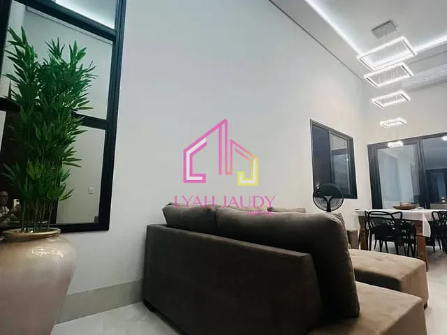 Casa com 250m² 3 quartos e 4 banheiros, à venda, no bairro Jardim imperial em Cuiabá