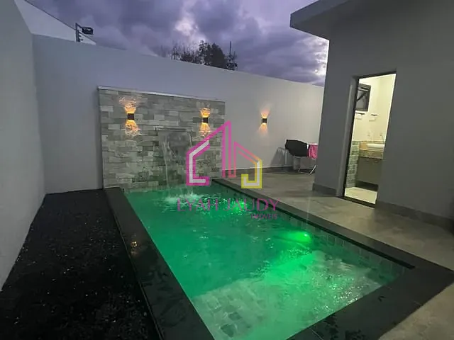 Casa com 250m² 3 quartos e 4 banheiros, à venda, no bairro Jardim imperial em Cuiabá