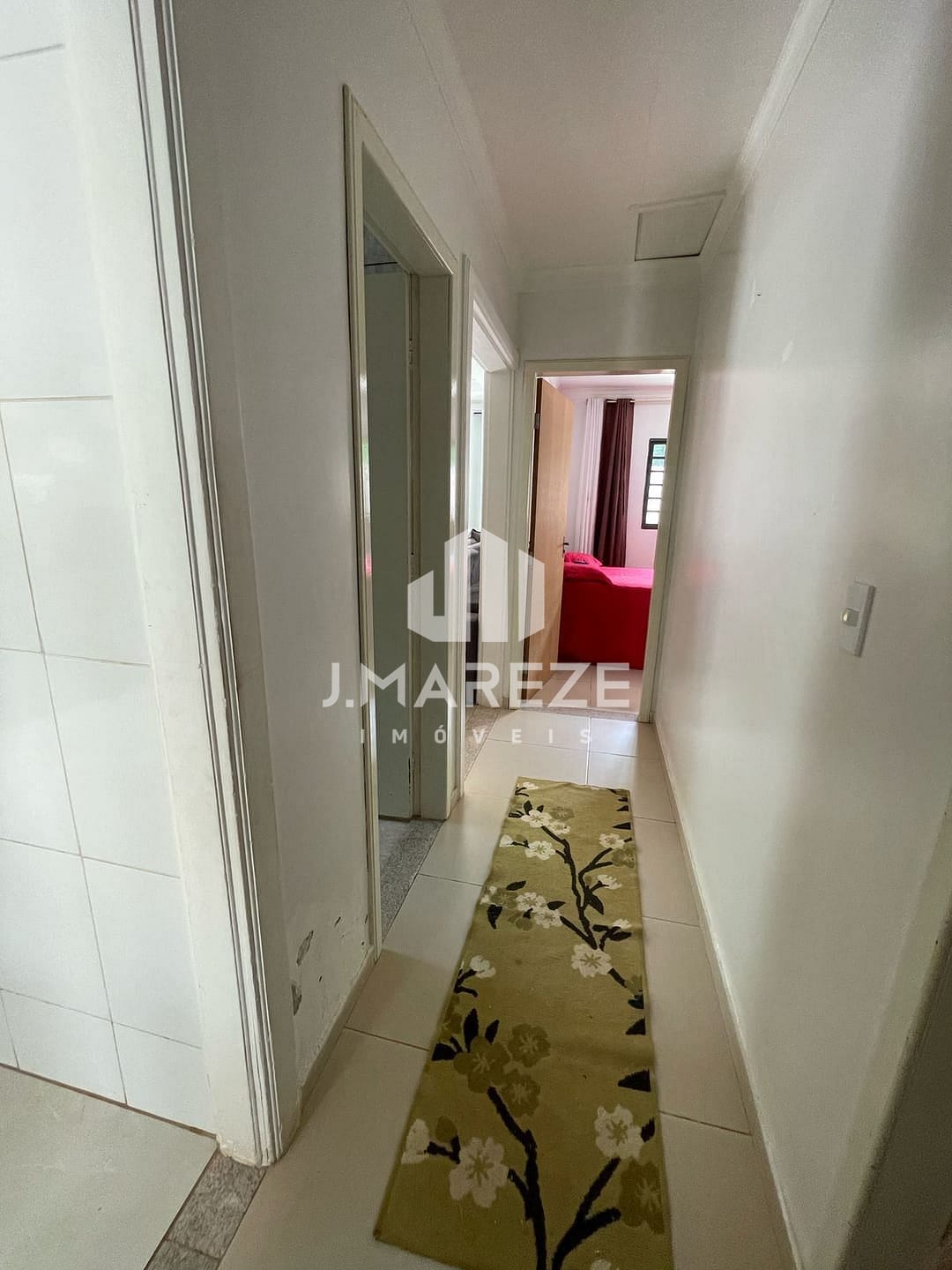 Casa à venda com 5 quartos, 241m² - Foto 6