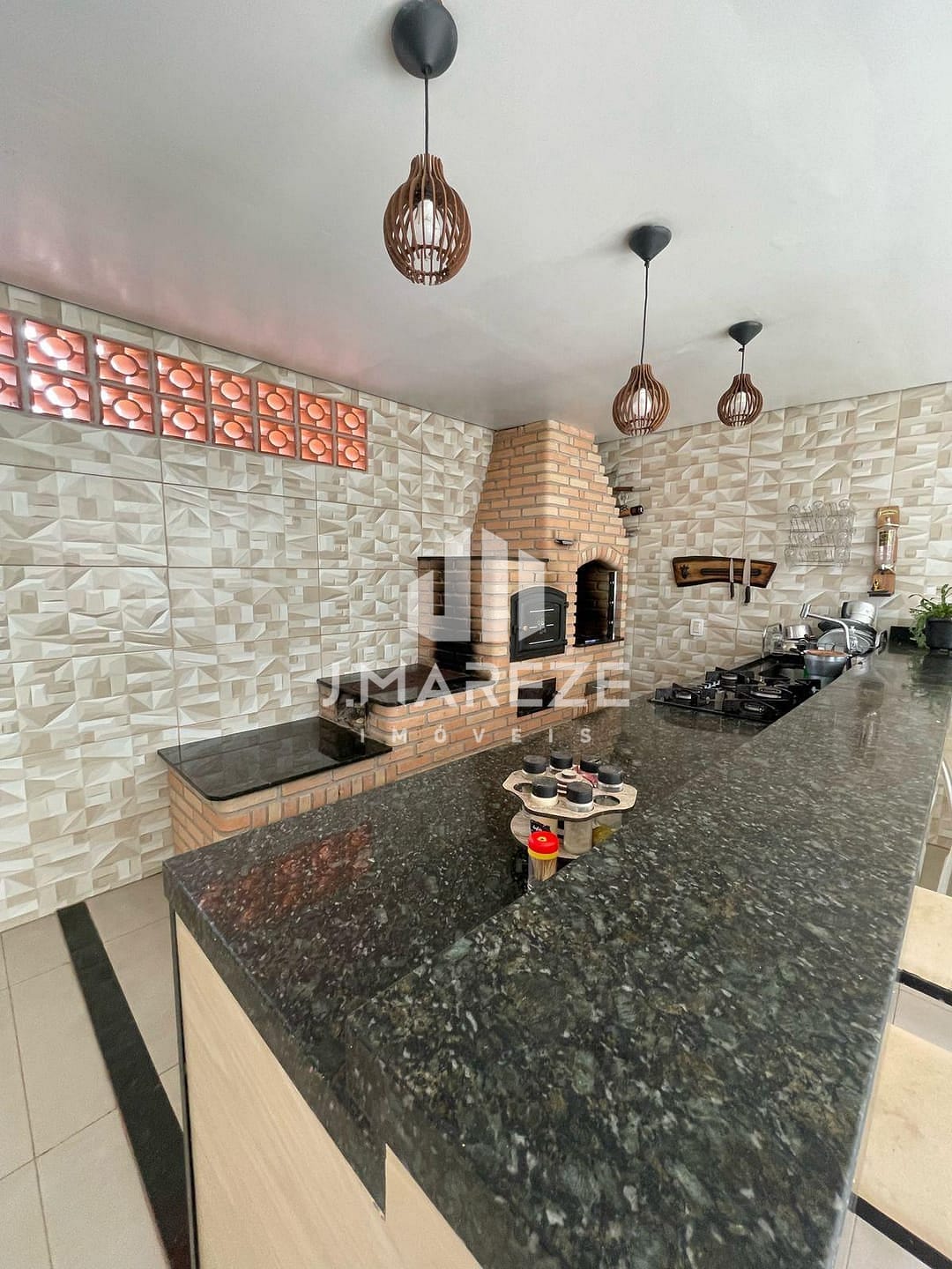 Casa à venda com 5 quartos, 241m² - Foto 15