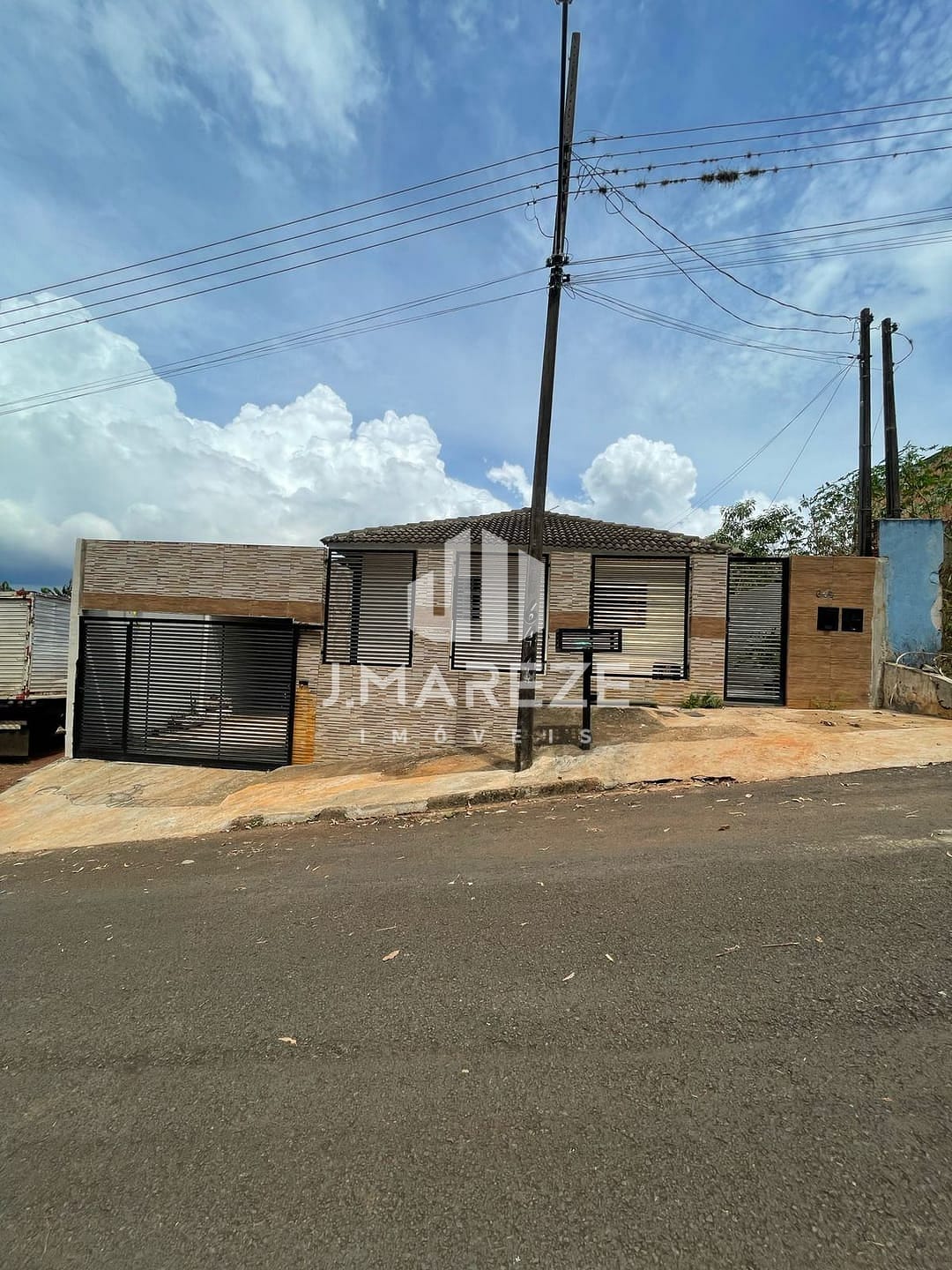 Casa à venda com 5 quartos, 241m² - Foto 29