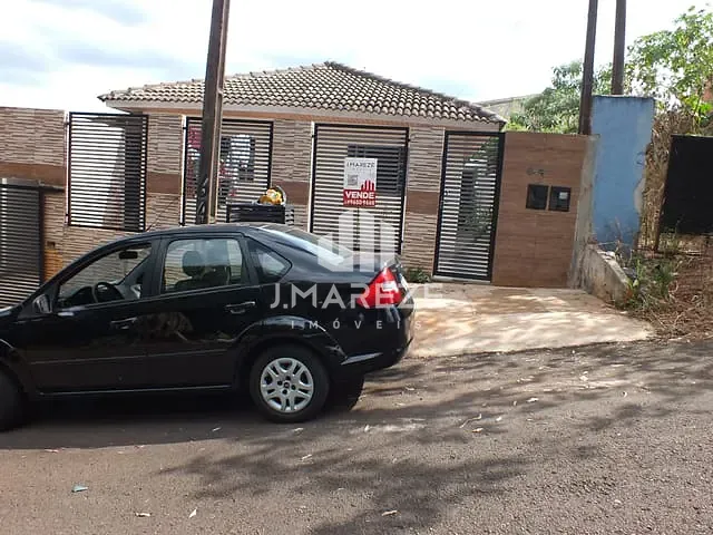 Casa com 360m² 5 quartos e 4 banheiros, à venda, no bairro Jardim Flamingos em Apucarana