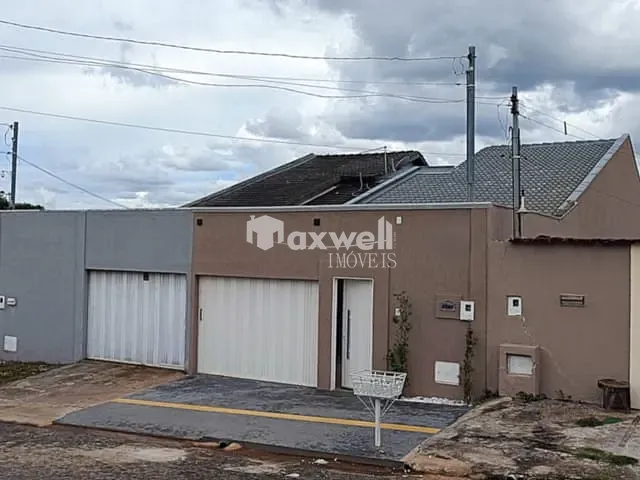 Casa com 180m² 3 quartos e 2 banheiros, à venda, no bairro Papillon Park - Complemento em Aparecida de Goiânia