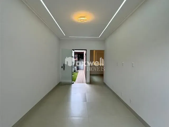 Casa com 180m² 3 quartos e 2 banheiros, à venda, no bairro Papillon Park - Complemento em Aparecida de Goiânia