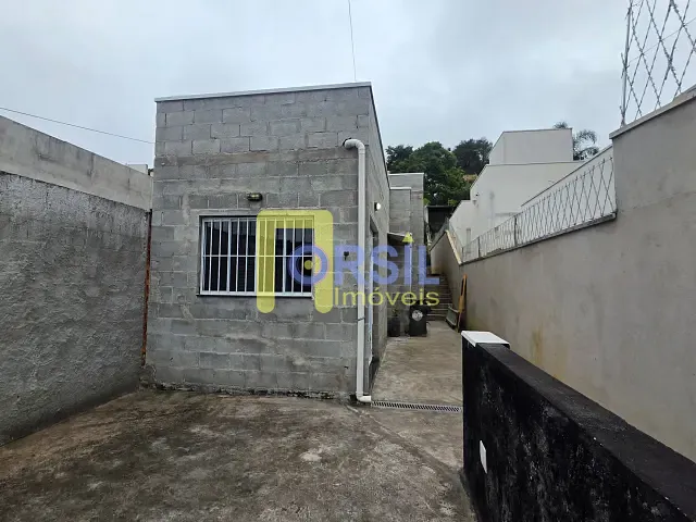 Casa com 250m² 2 quartos e 2 banheiros, à venda, no bairro Vila São Paulo em Mogi das Cruzes
