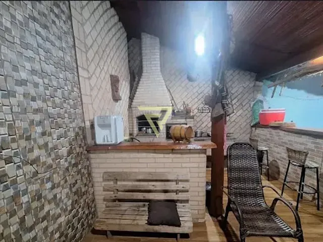 Casa com 200m² 2 quartos e 2 banheiros, à venda, no bairro Vila Albertina em Ribeirão Preto