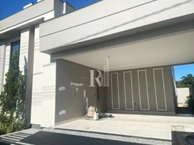 Casa 3 quartos e 3 banheiros, à venda, no bairro Areias em Tijucas