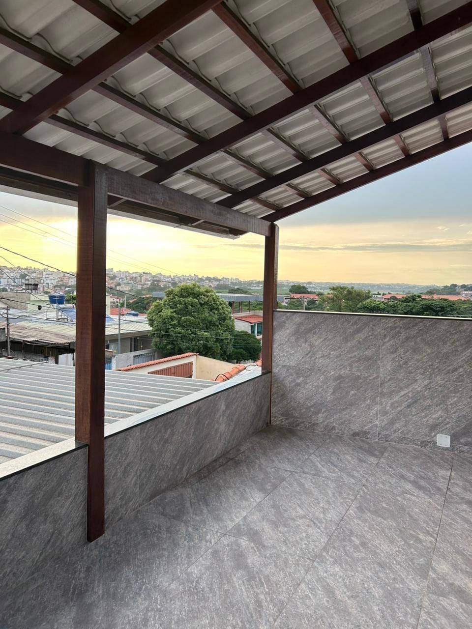 Casa à venda com 2 quartos, 180m² - Foto 13