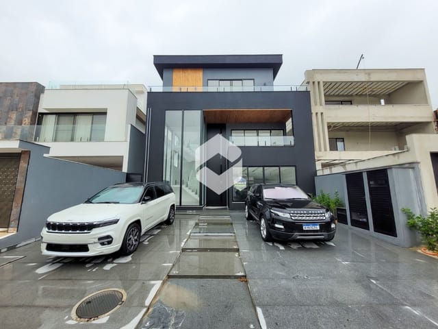 Casa com 290m² 5 quartos e 7 banheiros, à venda, no bairro Recreio dos Bandeirantes em Rio de Janeiro