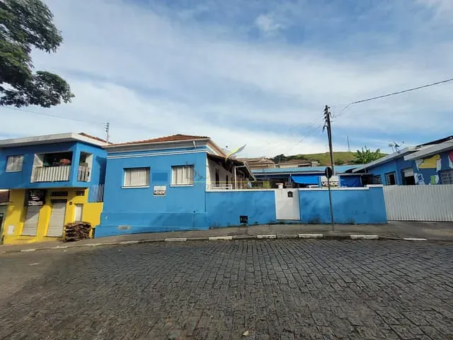 Casa com 659m² 3 quartos e 1 banheiro, à venda, no bairro Centro em Piracaia