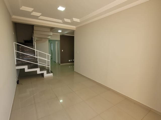 Casa com 283m² 3 quartos e 6 banheiros, à venda ou para alugar, no bairro Orfãs em Ponta Grossa