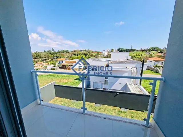 Casa com 300m² 3 quartos e 2 banheiros, à venda, no bairro Marambaia em Vinhedo