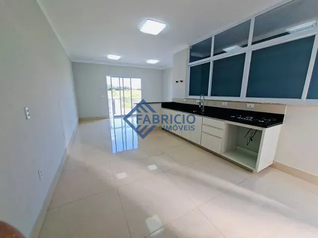 Casa com 300m² 3 quartos e 2 banheiros, à venda, no bairro Marambaia em Vinhedo