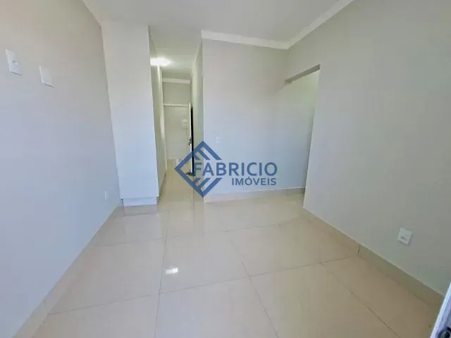 Casa com 300m² 3 quartos e 2 banheiros, à venda, no bairro Marambaia em Vinhedo