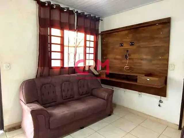 Casa com 248m² 1 quarto e 1 banheiro, à venda, no bairro Jardim Buscardi em Taquaritinga