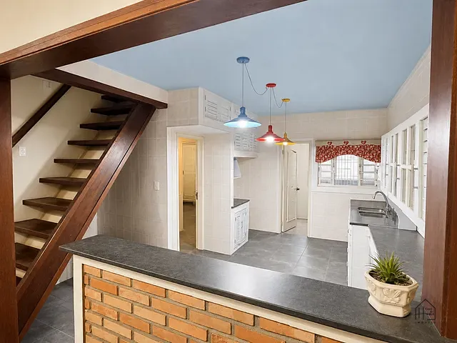 Casa 3 quartos e 1 banheiro, à venda, no bairro Varadouro em São Sebastião