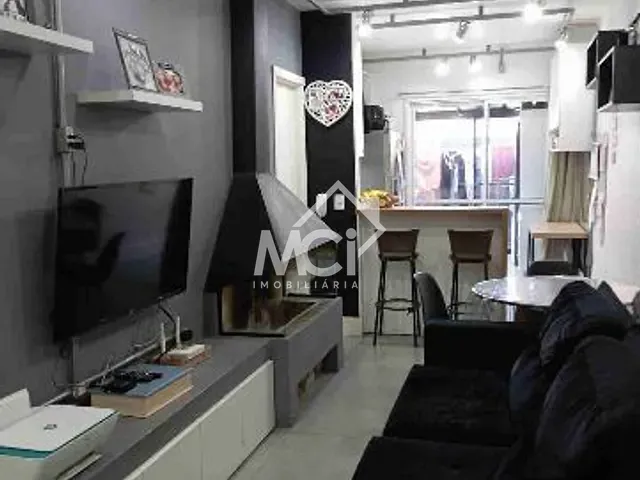 Casa 2 quartos e 2 banheiros, à venda, no bairro Três Vendas em Pelotas