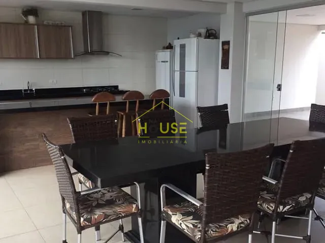 Casa com 302m² 3 quartos e 1 banheiro, à venda, no bairro Jardim Marim em Votuporanga