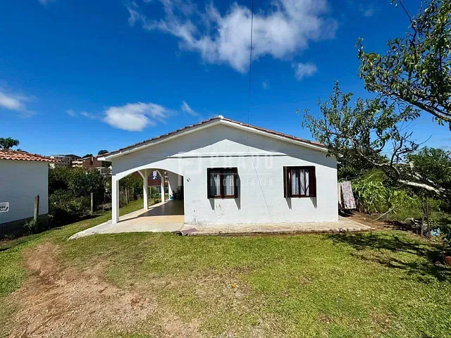 Casa com 300m² 3 quartos e 2 banheiros, à venda, no bairro Centro em Piratini