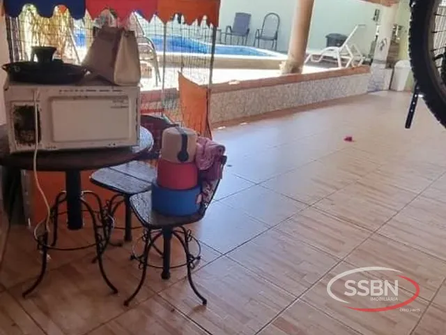 Casa à venda, no bairro Vila Letônia em Nova Odessa