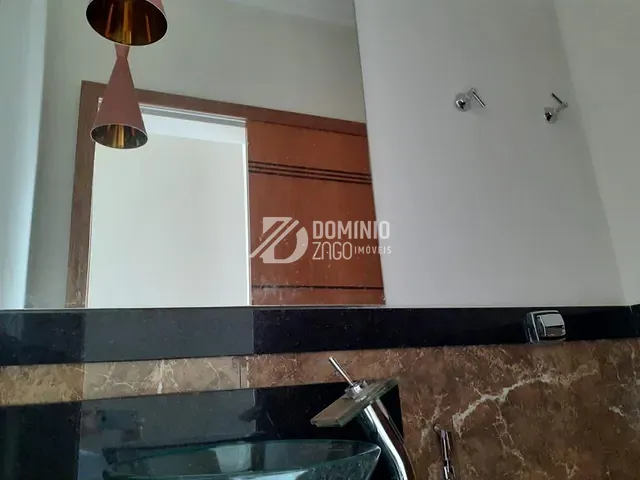 Casa com 399m² 4 quartos e 4 banheiros, à venda, no bairro Damha Residencial Uberaba II em Uberaba