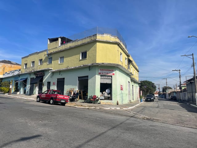 Foto do Casa - ÓTIMO TERRENO DE ESQUINA, AMPLO DE 457 m² COM CASAS E SALÕES - Á VENDA PARA INVESTIR NO JARDIM PRIMAVERA, BAIRRO DO LIMÃO - SÃO PAULO/SP | Horus Imóveis