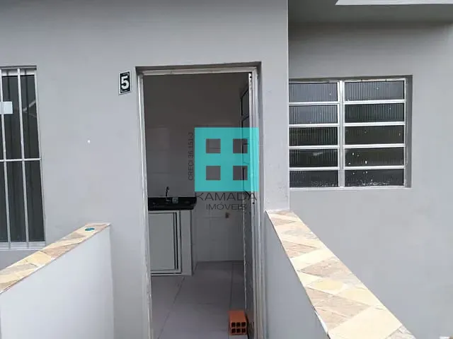 Casa 1 quarto e 1 banheiro, para alugar, no bairro Ayrosa em Osasco