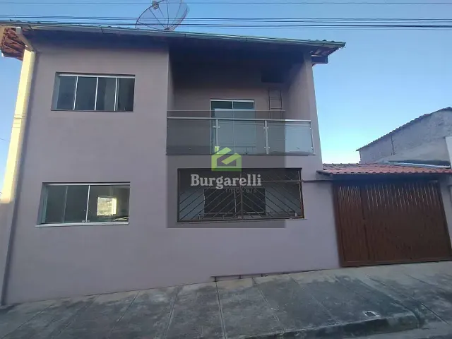 Casa 3 quartos e 2 banheiros, para alugar, no bairro Jardim América em Lavras