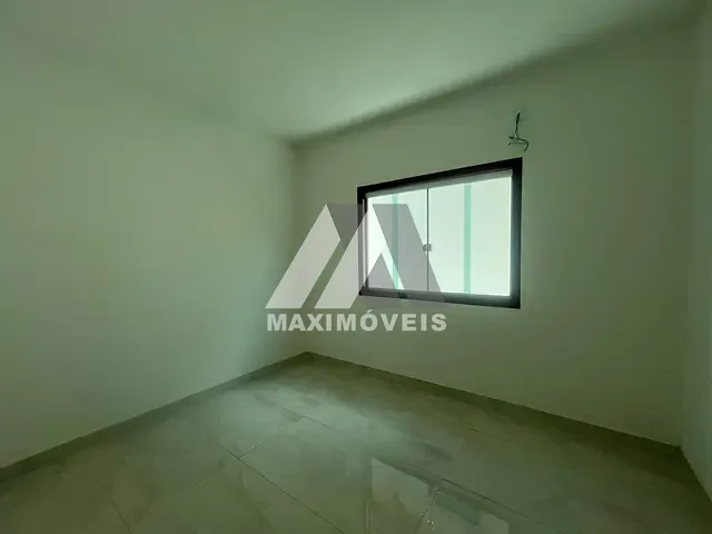 Casa com 195m² 3 quartos e 2 banheiros, à venda, no bairro São Francisco em Araçuaí
