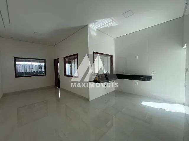 Casa com 195m² 3 quartos e 2 banheiros, à venda, no bairro São Francisco em Araçuaí