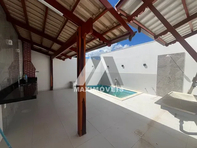 Casa com 195m² 3 quartos e 2 banheiros, à venda, no bairro São Francisco em Araçuaí