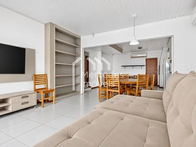 Casa 3 quartos e 2 banheiros, para alugar, no bairro Praia Brava de Itajaí em Itajaí