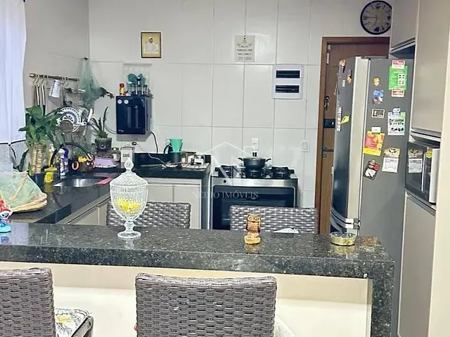 Casa com 480m² 4 quartos e 2 banheiros, à venda, no bairro Jardim Atlântico Central (Itaipuaçu) em Maricá