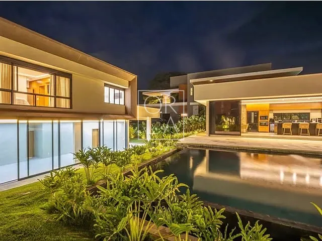 Casa com 2104m² 5 quartos e 7 banheiros, à venda, no bairro Residencial Aldeia do Vale em Goiânia