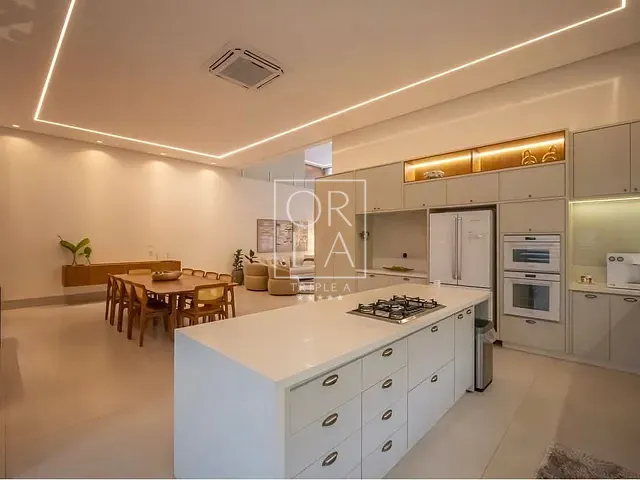 Casa com 2104m² 5 quartos e 7 banheiros, à venda, no bairro Residencial Aldeia do Vale em Goiânia