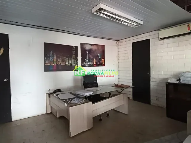 Casa com 540m², para alugar, no bairro Nossa Senhora das Graças em Teresina