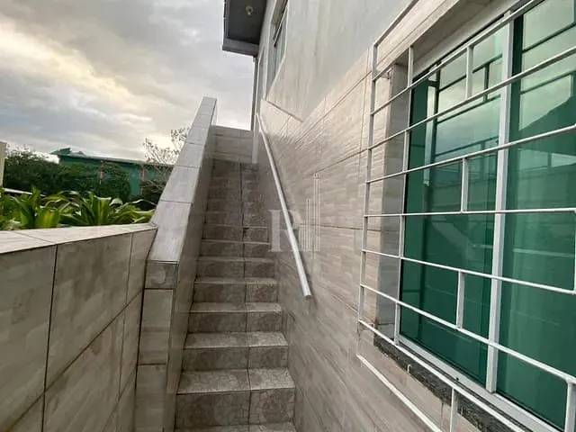 Casa com 240m² 2 quartos e 1 banheiro, para alugar, no bairro Praça em Tijucas