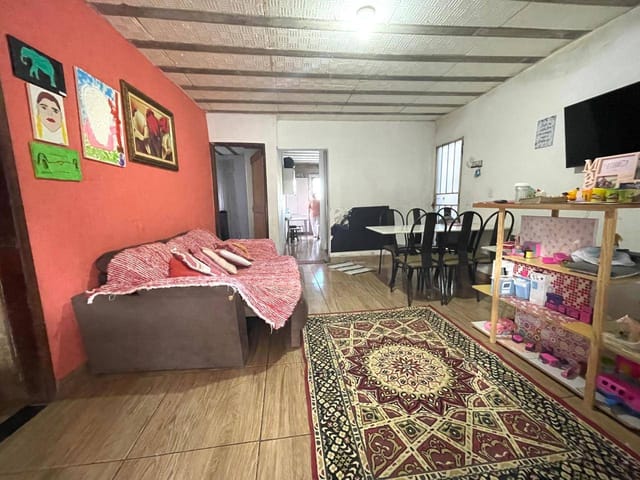 Casa 4 quartos e 3 banheiros, à venda, no bairro Lajedo em Belo Horizonte