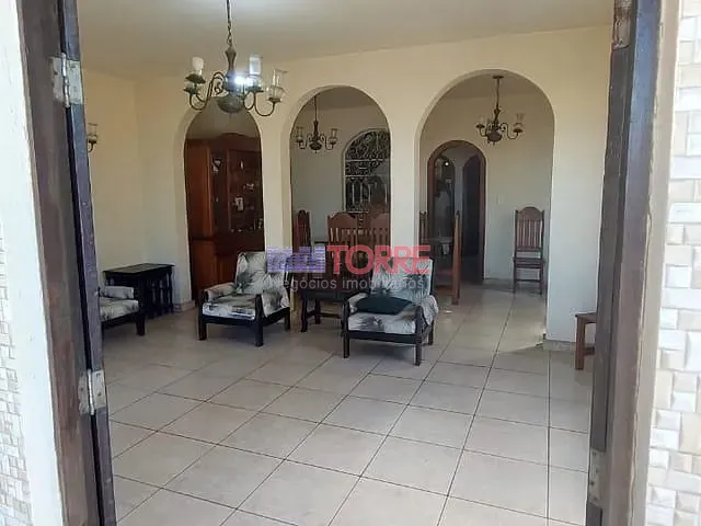 Casa com 270m² 4 quartos e 2 banheiros, à venda, no bairro Pontal em Ilhéus