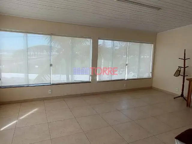 Casa com 270m² 4 quartos e 2 banheiros, à venda, no bairro Pontal em Ilhéus