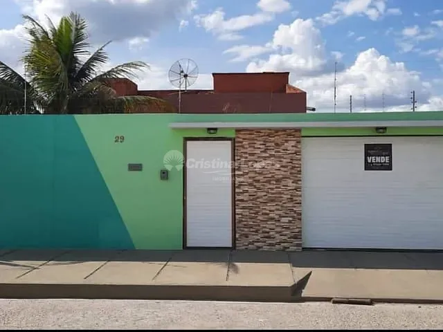 Casa com 600m² 3 quartos e 3 banheiros, à venda, no bairro Centro  em Chapadinha