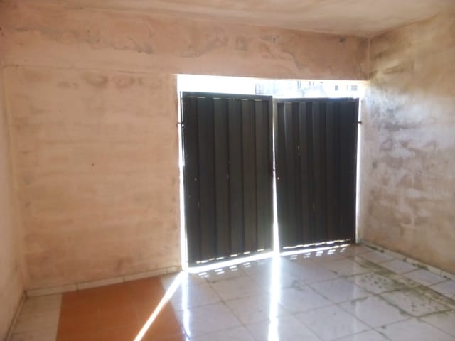 Casa com 200m² 2 quartos e 2 banheiros, à venda, no bairro Santa Clara em Campinas