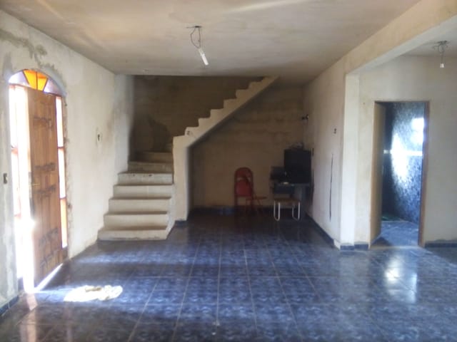 Casa com 200m² 2 quartos e 2 banheiros, à venda, no bairro Santa Clara em Campinas