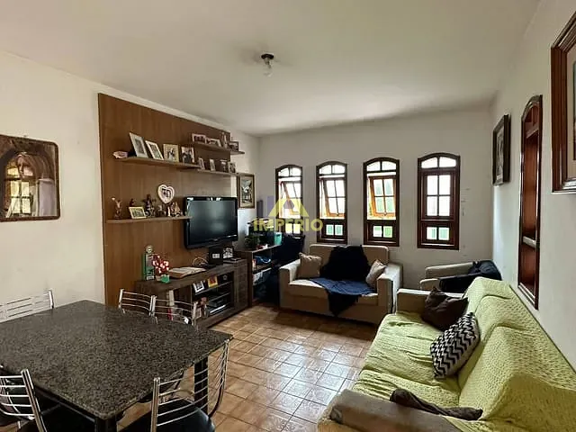 Casa com 300m² 3 quartos e 2 banheiros, à venda, no bairro Salto de São José em Salto