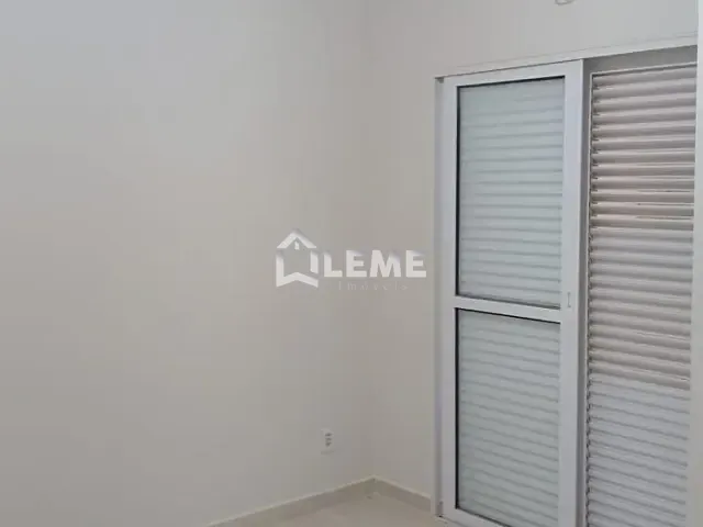 Casa com 250m² 3 quartos e 3 banheiros, à venda, no bairro Residencial Carlito Quilici em Mococa