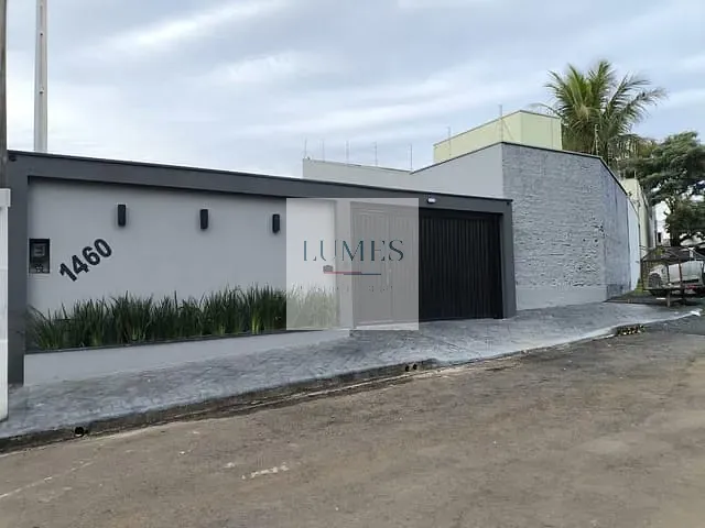 Casa com 250m² 2 quartos e 1 banheiro, à venda, no bairro Jardim Cândido Bertini em Santa Bárbara D'Oeste