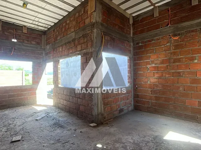 Casa com 195m² 3 quartos e 2 banheiros, à venda, no bairro São Francisco em Araçuaí