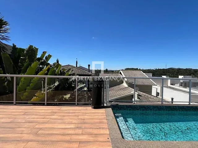 Casa com 363m² 3 quartos e 5 banheiros, à venda ou para alugar, no bairro Condomínio Residencial e Comercial Fazenda Santa Petronilla em Bragança Paulista